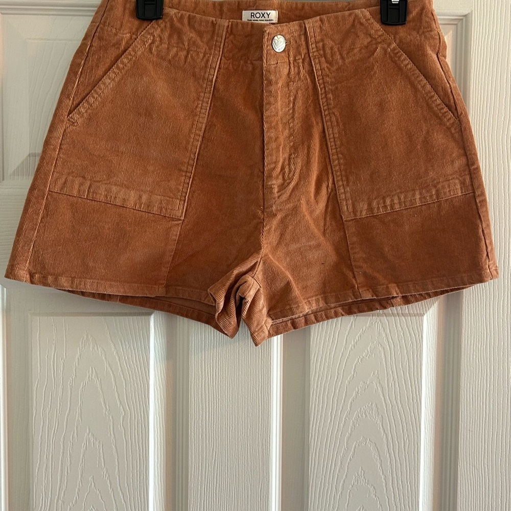 Roxy Tan Cargo Shorts with Relaxed Fit